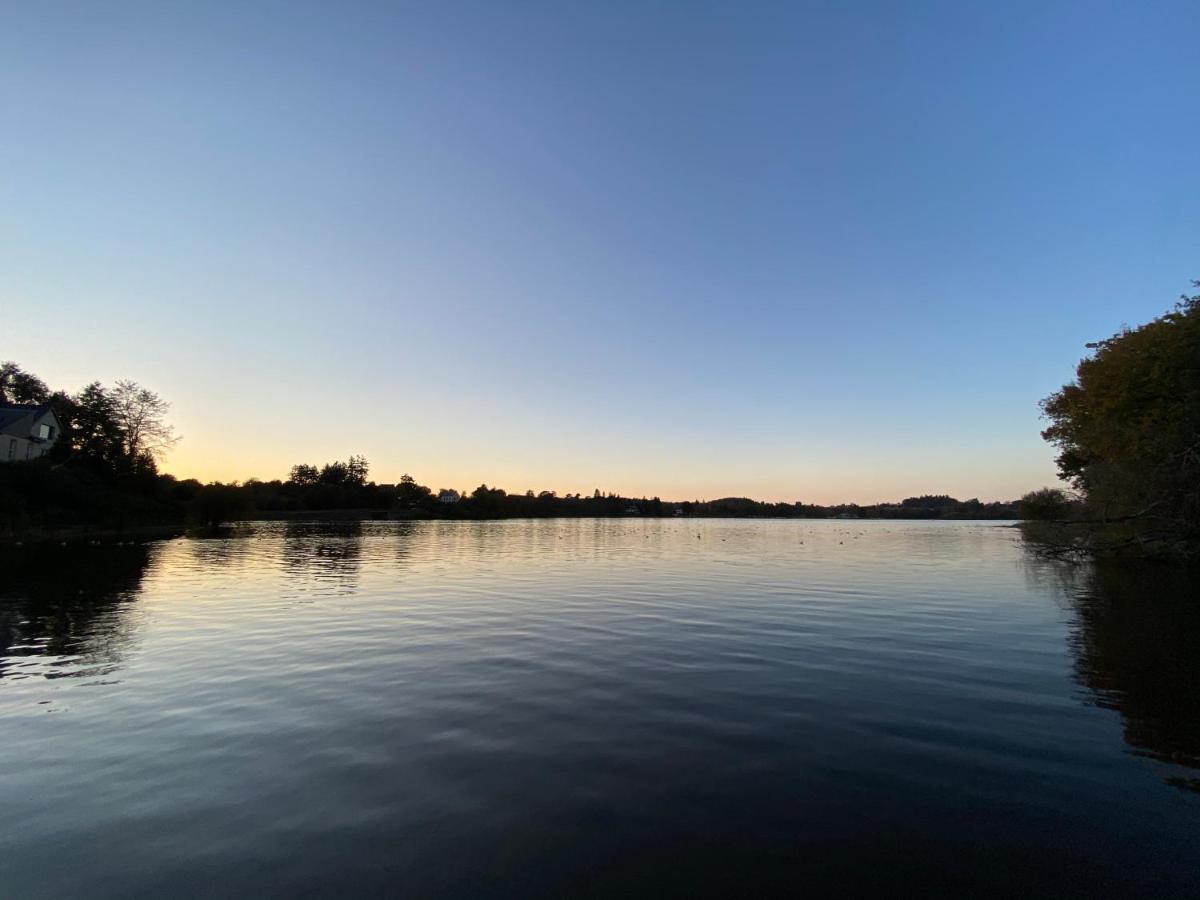 Cottage Anadwen Au Pied Du Lac Au Duc Et Son Golf Ploërmel Εξωτερικό φωτογραφία